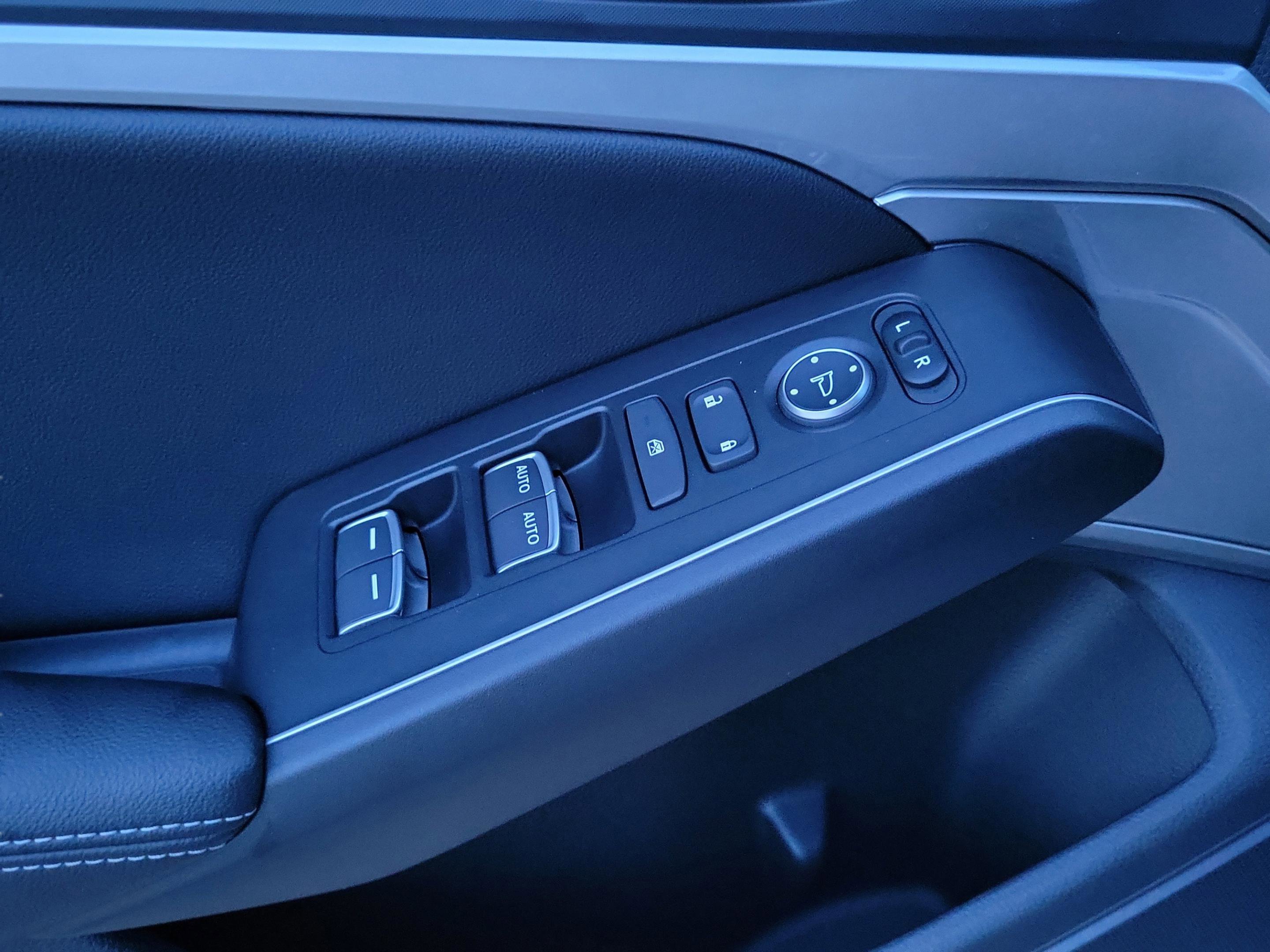 Used 2025 Lunar Silver Metallic Acura A-SPEC image 24