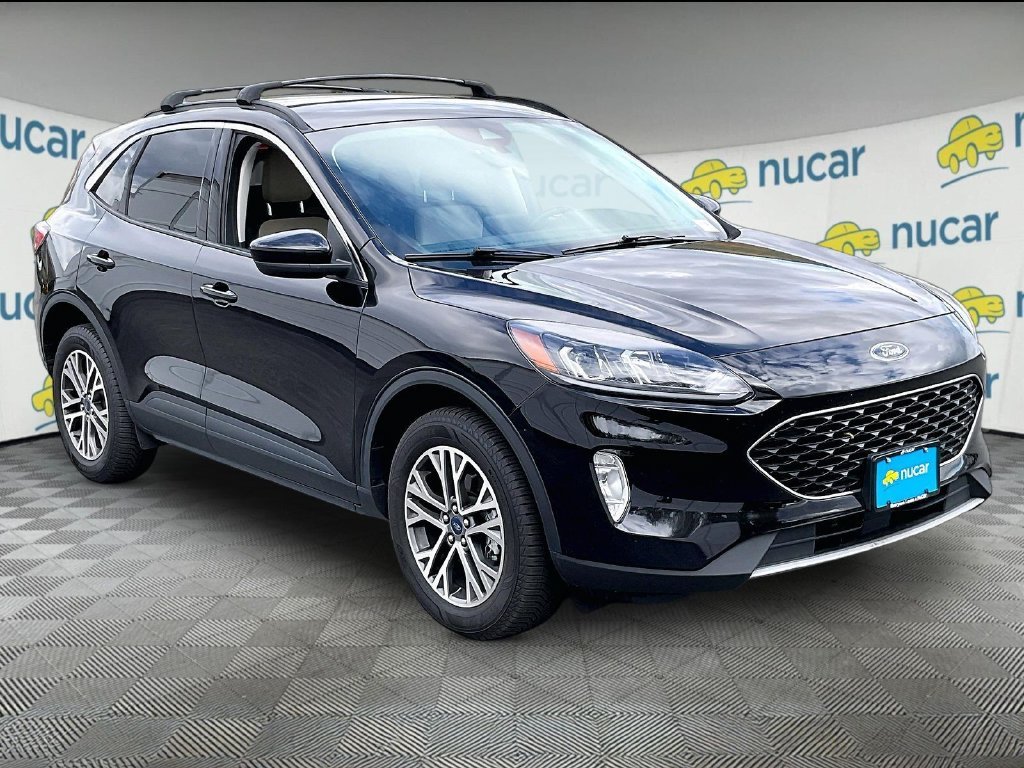 Used 2022 Black Metallic Ford SEL image 1