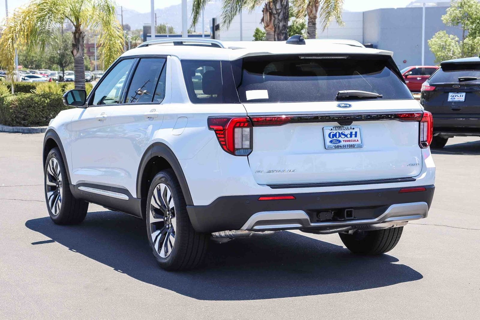 New 2026 Star White Metallic Tri-Coat Ford Platinum™ image 6