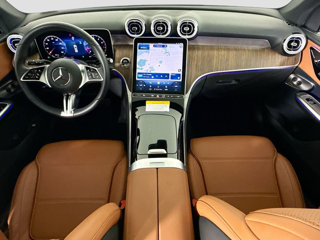 Used 2026  Mercedes-Benz GLC 300 image 13