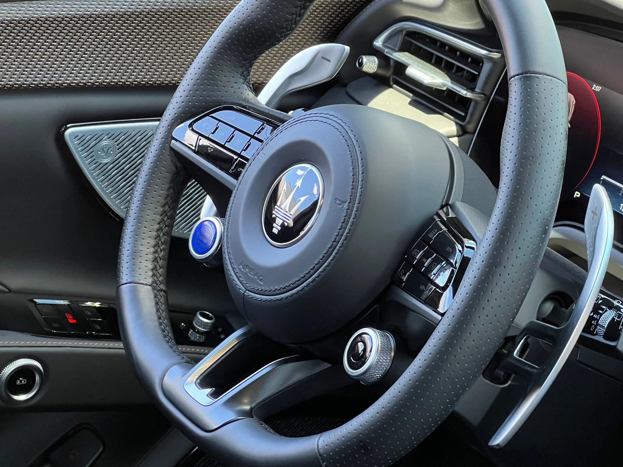 Used 2025 Black Maserati Folgore image 45