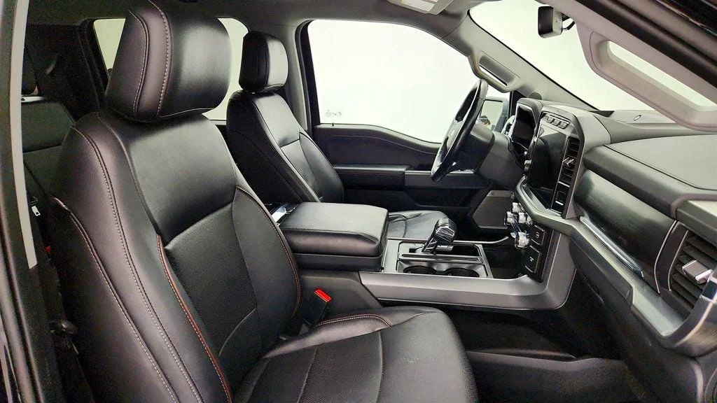 Used 2022 Agate Black Metallic Ford LARIAT 4WD SuperCrew 5.5