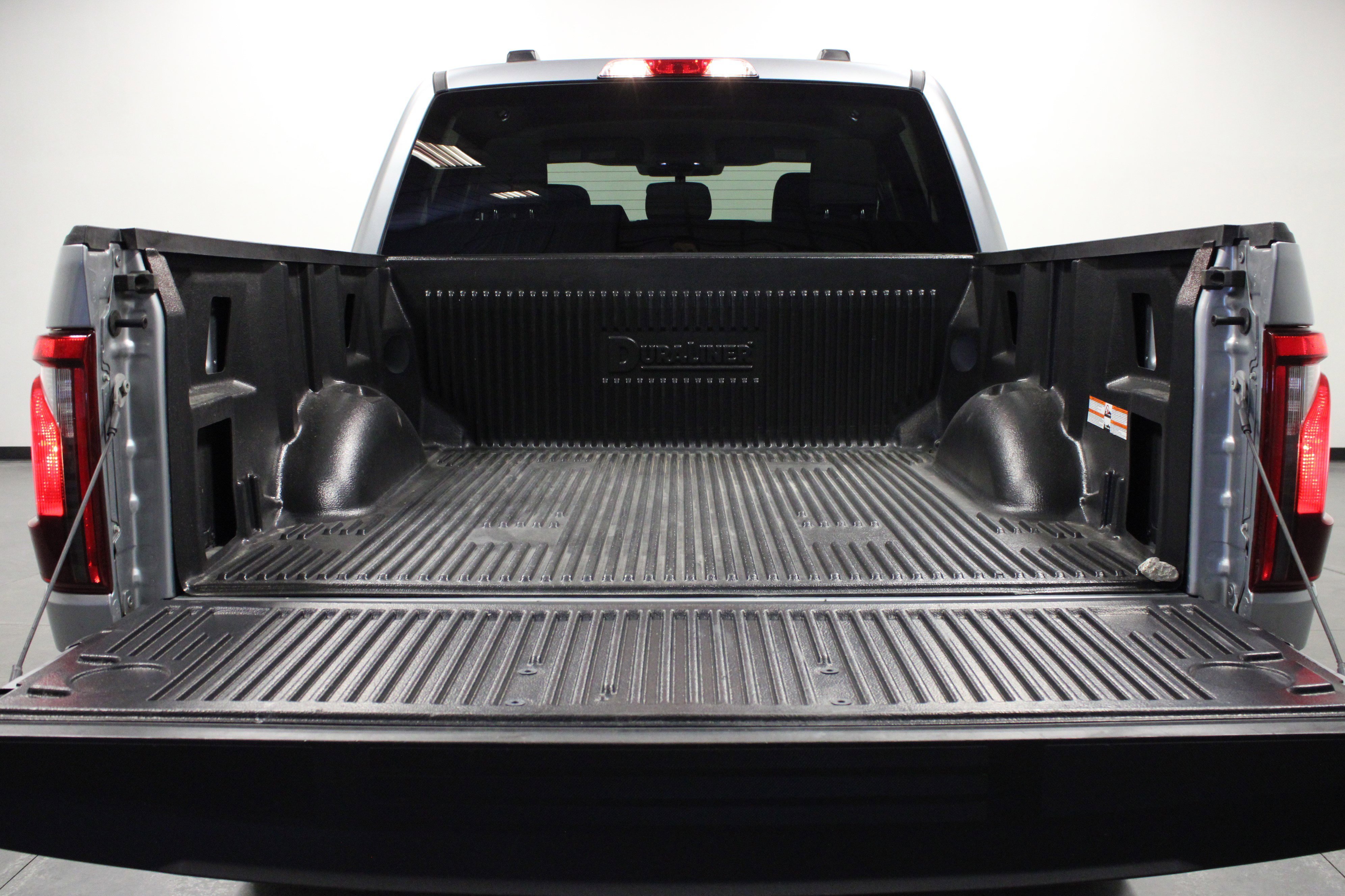 Used 2025 Iconic Silver Metallic Ford XLT image 14