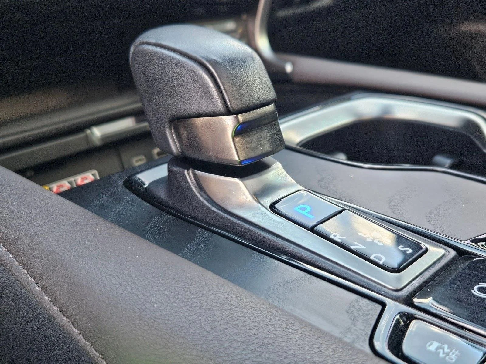 Used 2024 Caviar Lexus RX 450h+ Luxury image 12