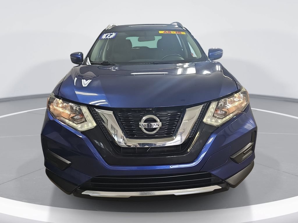 Used 2017 Blue Nissan SV image 10