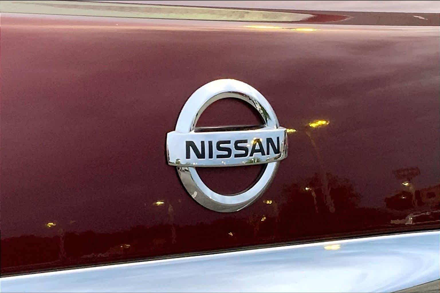 Used 2011 Tuscan Sun Metallic Nissan 3.5 S image 9