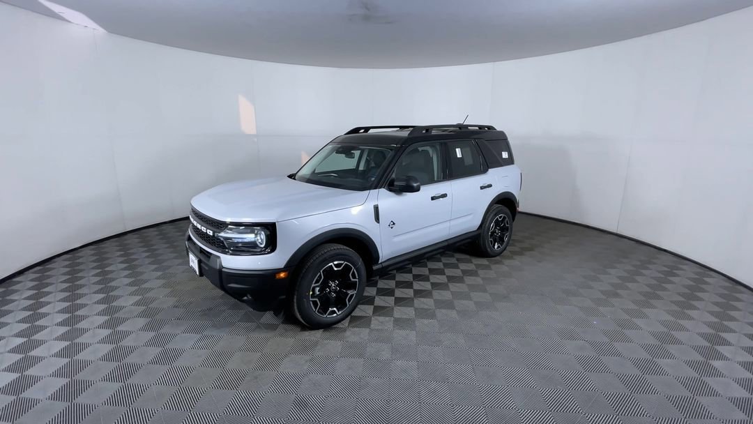 New 2026 Space White Metallic Ford Outer Banks image 4