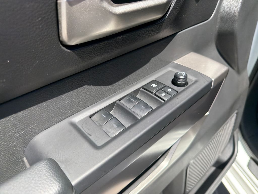 Used 2025 Ice Toyota SR5 image 11