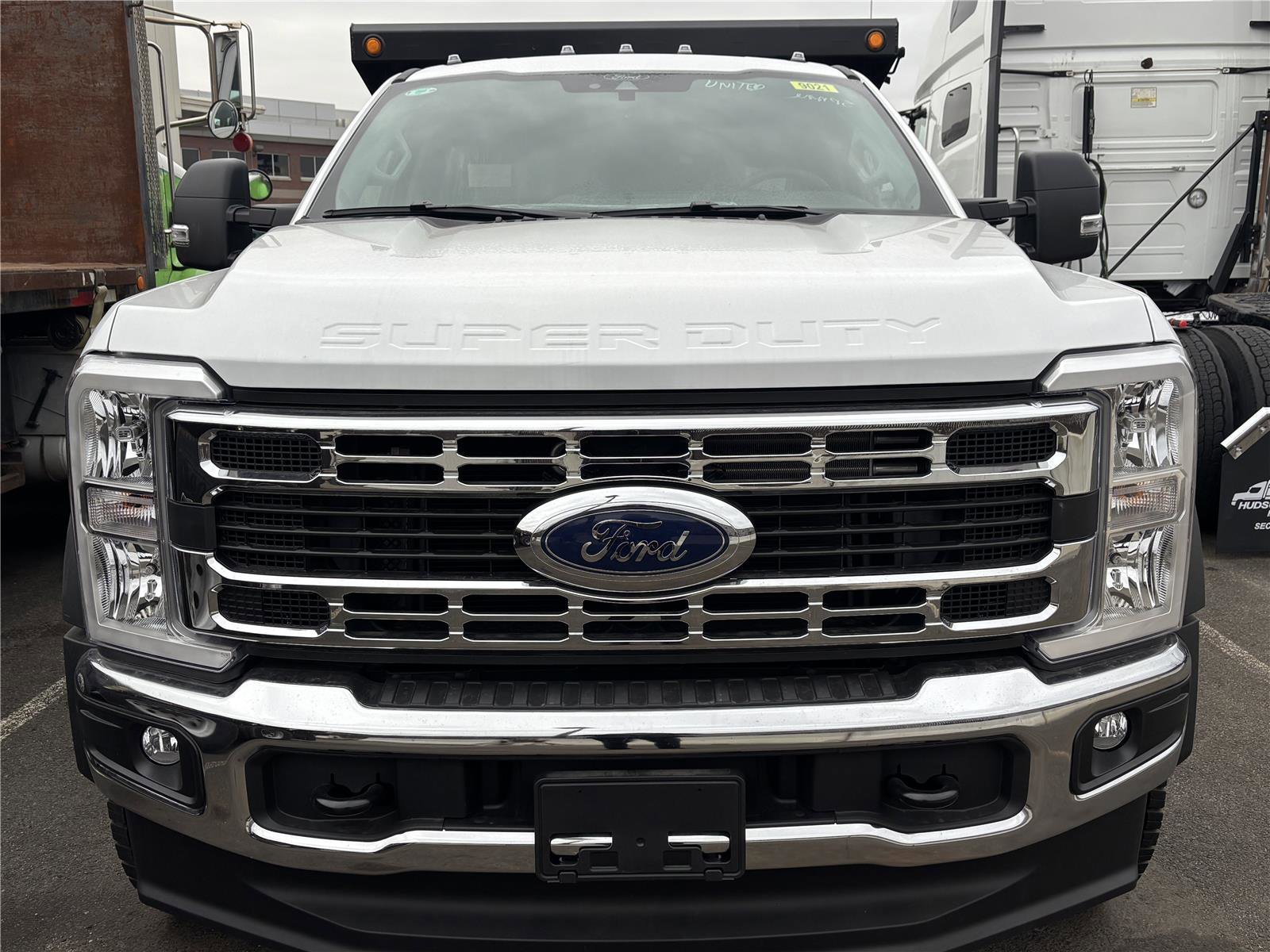 2025 Ford F-550 Super Duty Chassis Cab XL - Photo 3