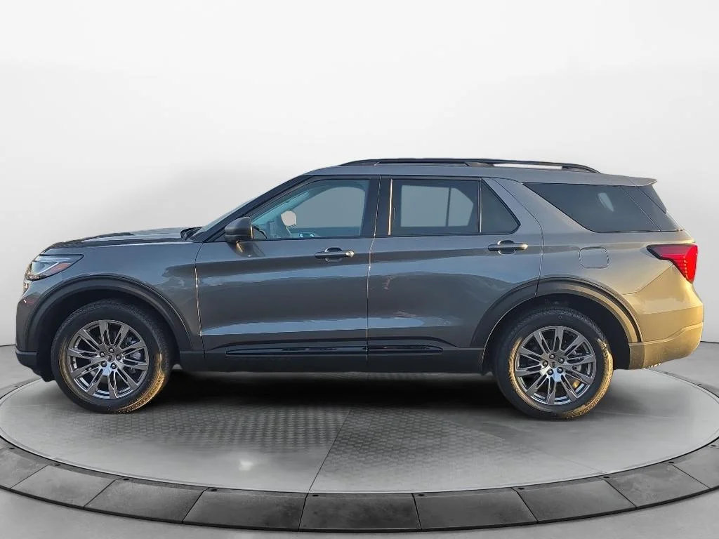 New 2026 Carbonized Gray Metallic Ford Active image 2