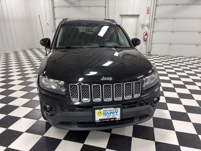 Used 2017 Jeep Compass Latitude with VIN 1C4NJDEB6HD142622 for sale in Rochester, Minnesota