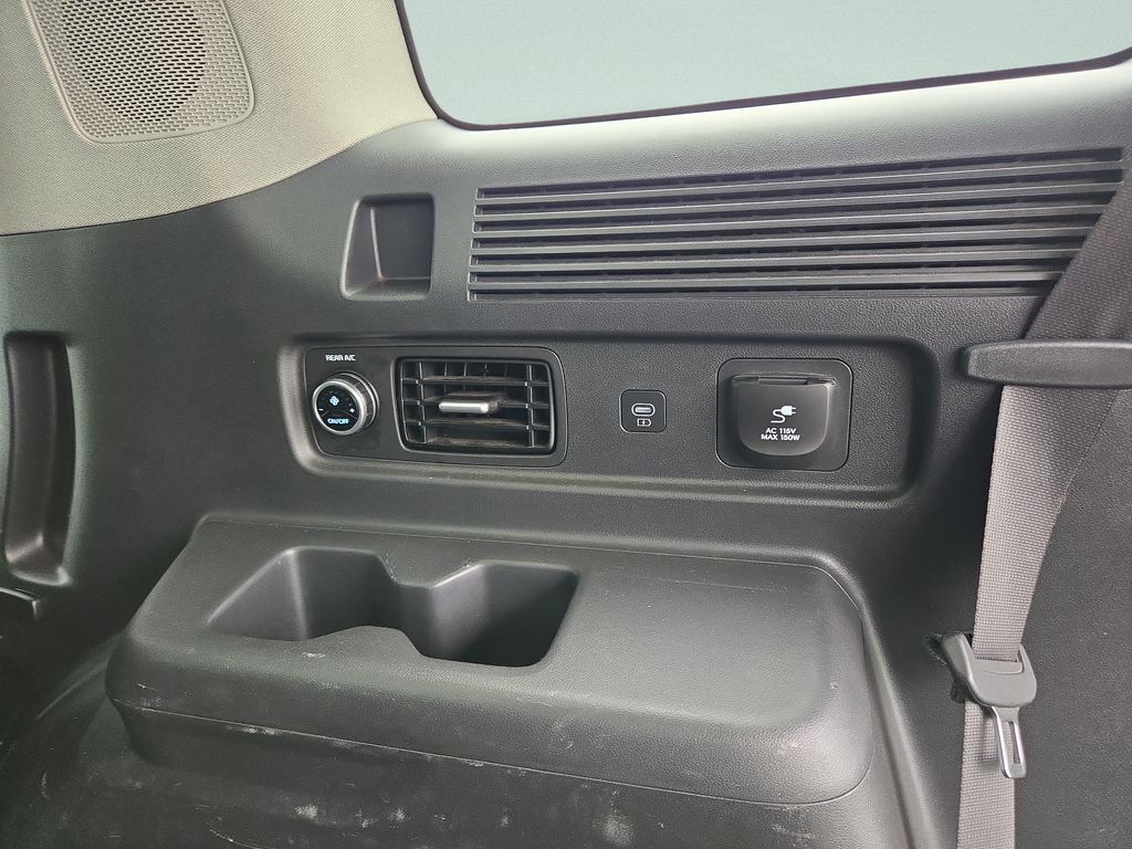 Used 2024 Gray Hyundai Limited image 28