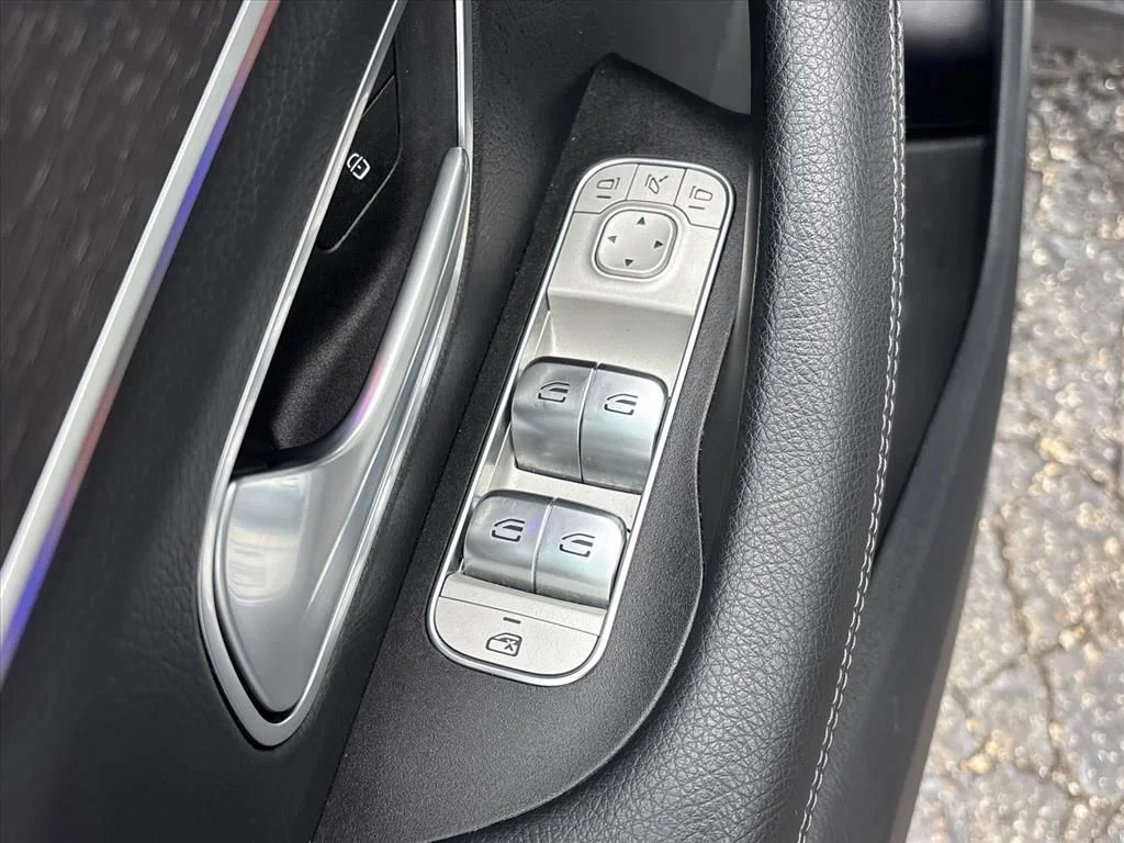 Used 2026 Polar White Mercedes-Benz GLS 450 image 26