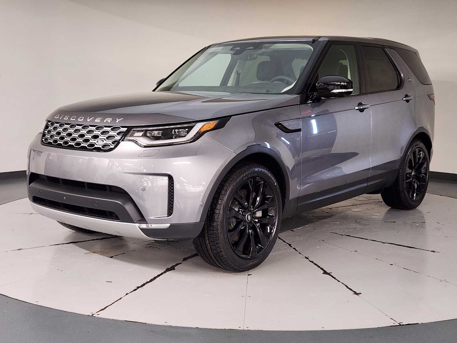 2026 Land Rover Discovery S
