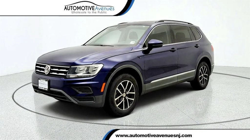 Used 2021 Atlantic Blue Metallic Volkswagen 2.0T SE FWD image 1