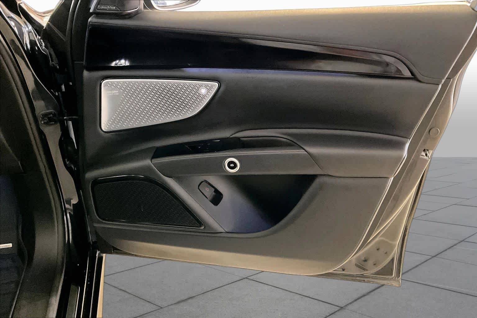 Used 2023 Nero Tempesta Metallic Maserati GT image 21