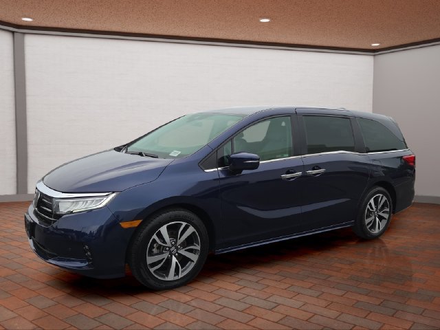 Used 2023 Obsidian Blue Pearl Honda Touring image 28
