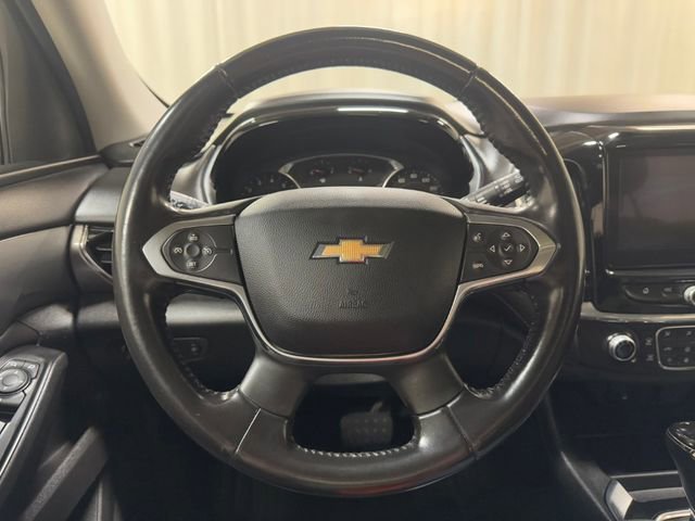 Used 2018 GRAPHITE METALLIC Chevrolet LT Leather image 17
