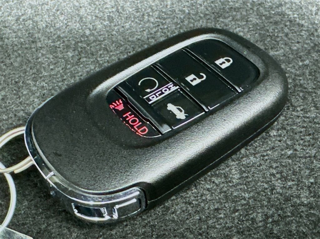 New 2026 Platinum White Pearl Honda EX-L image 39