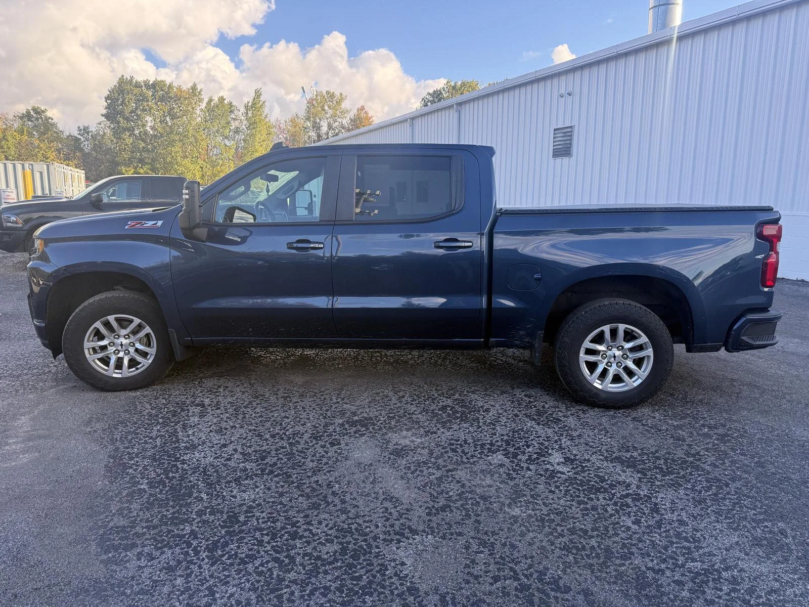 Used 2020 Northsky Blue Metallic Chevrolet RST image 9