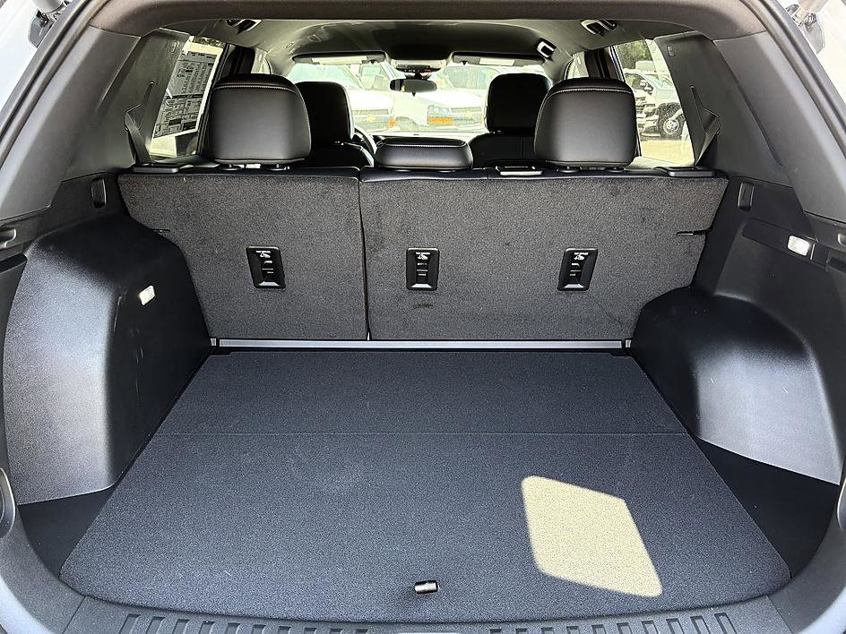 2026 Chevrolet Equinox LT - Photo 11