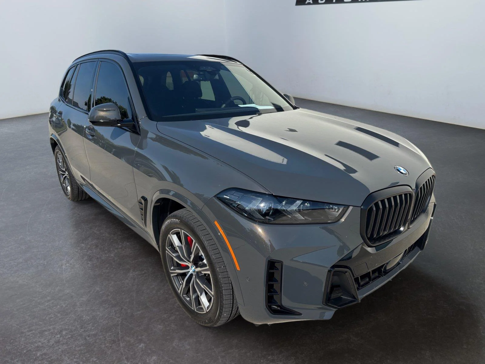 Used 2026 Dravit Grey Metallic BMW xDrive40i image 11