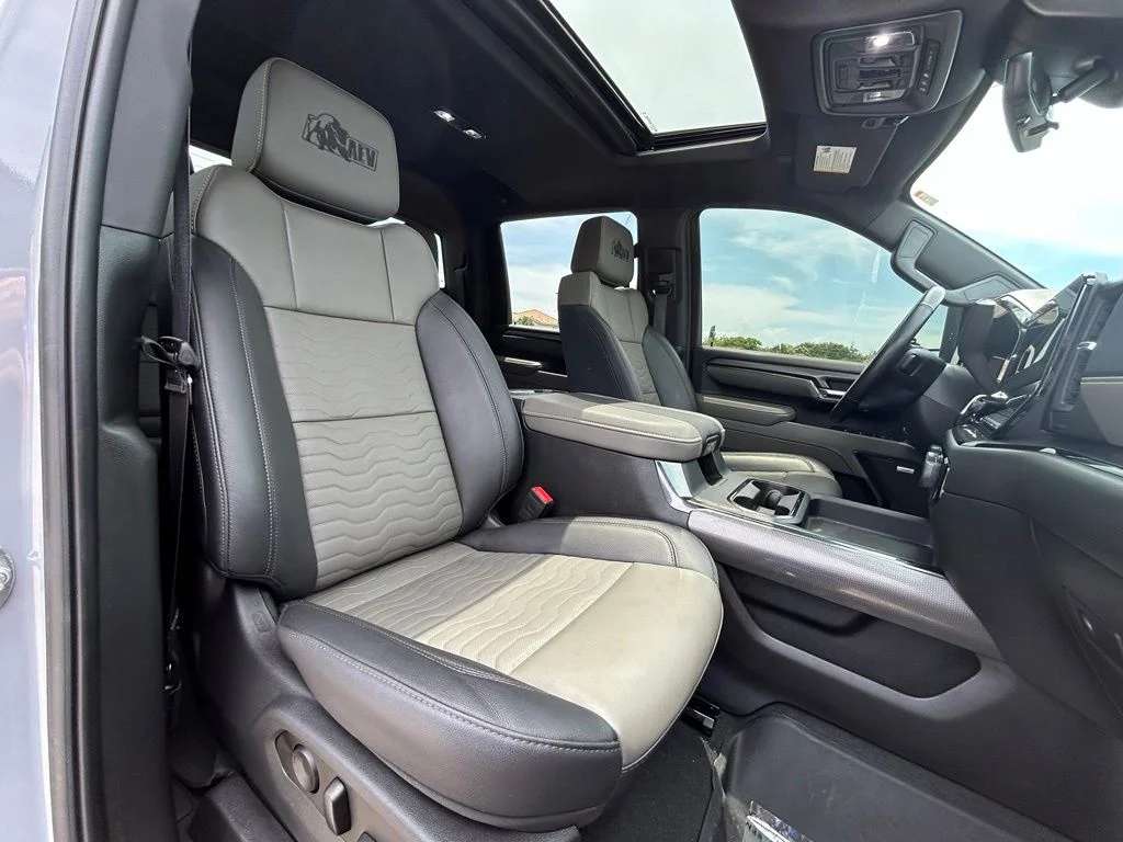 Certified Used 2025 Slate Gray Metallic Chevrolet ZR2 image 34