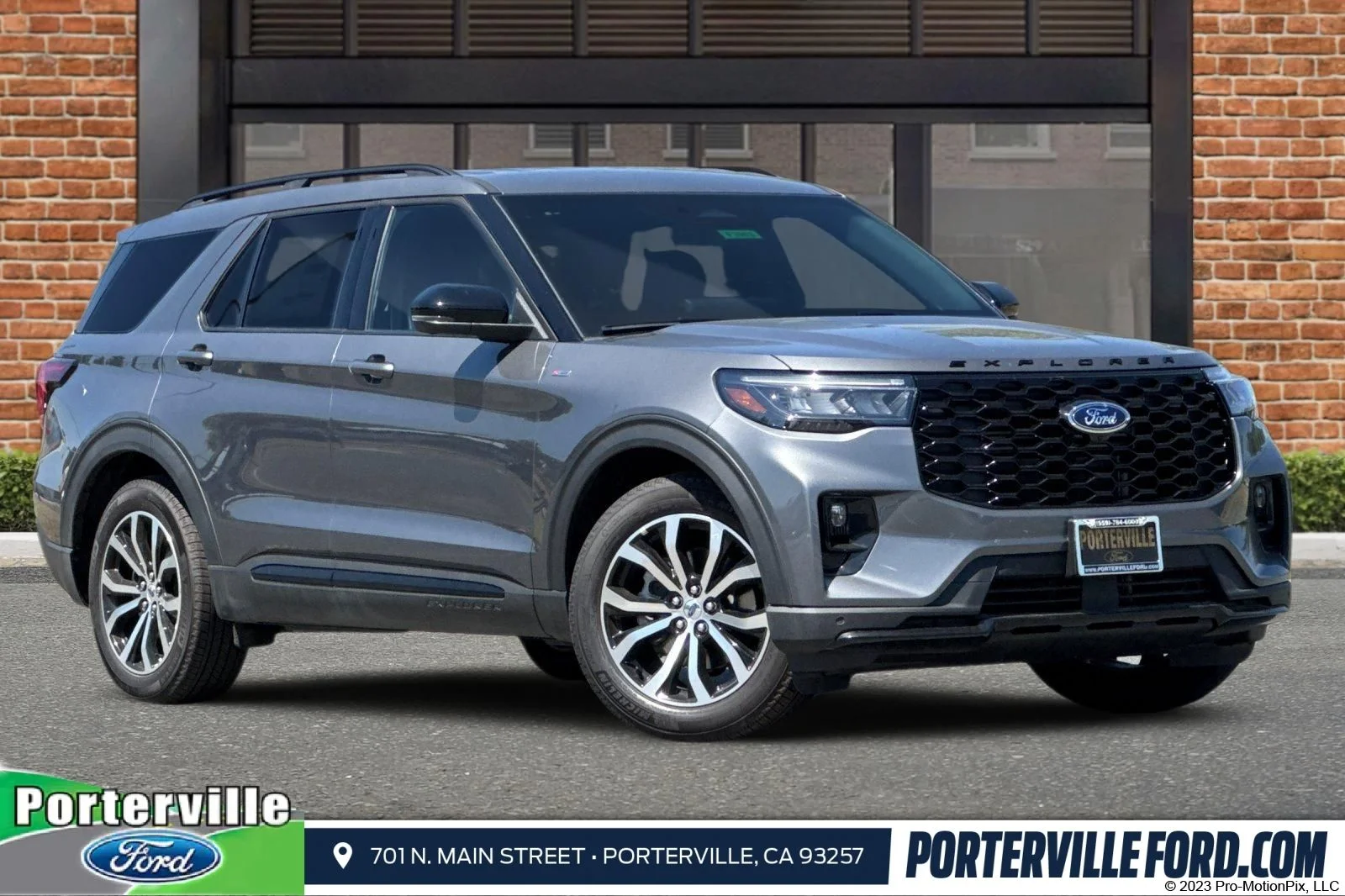 2026 Ford Explorer ST-LINE RWD's photo