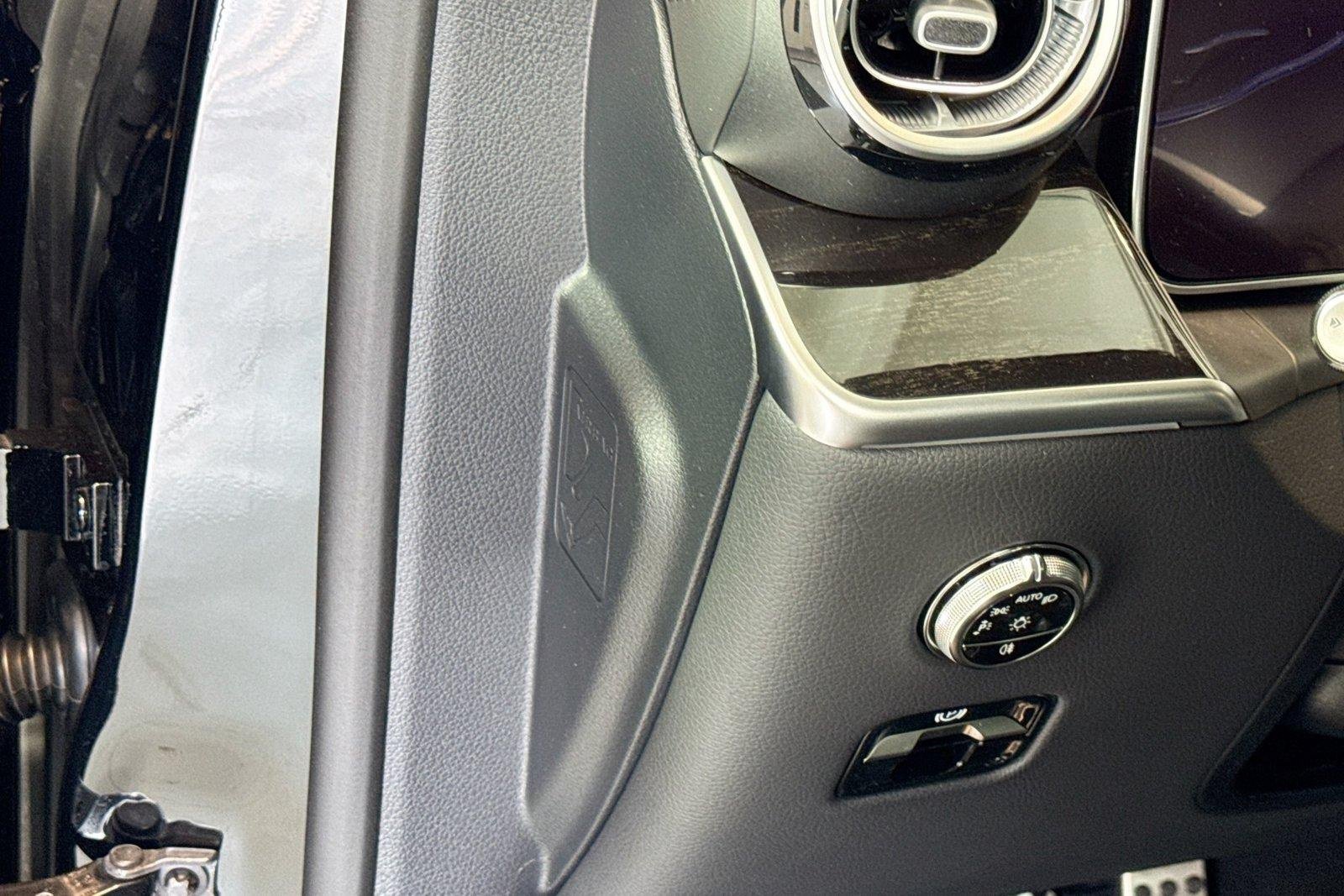 New 2026 Black Mercedes-Benz GLC 300 image 10