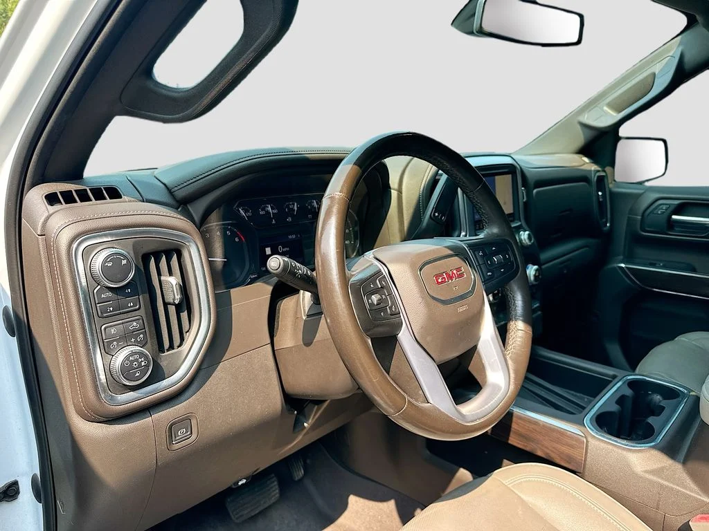 Used 2019 White GMC SLT image 9