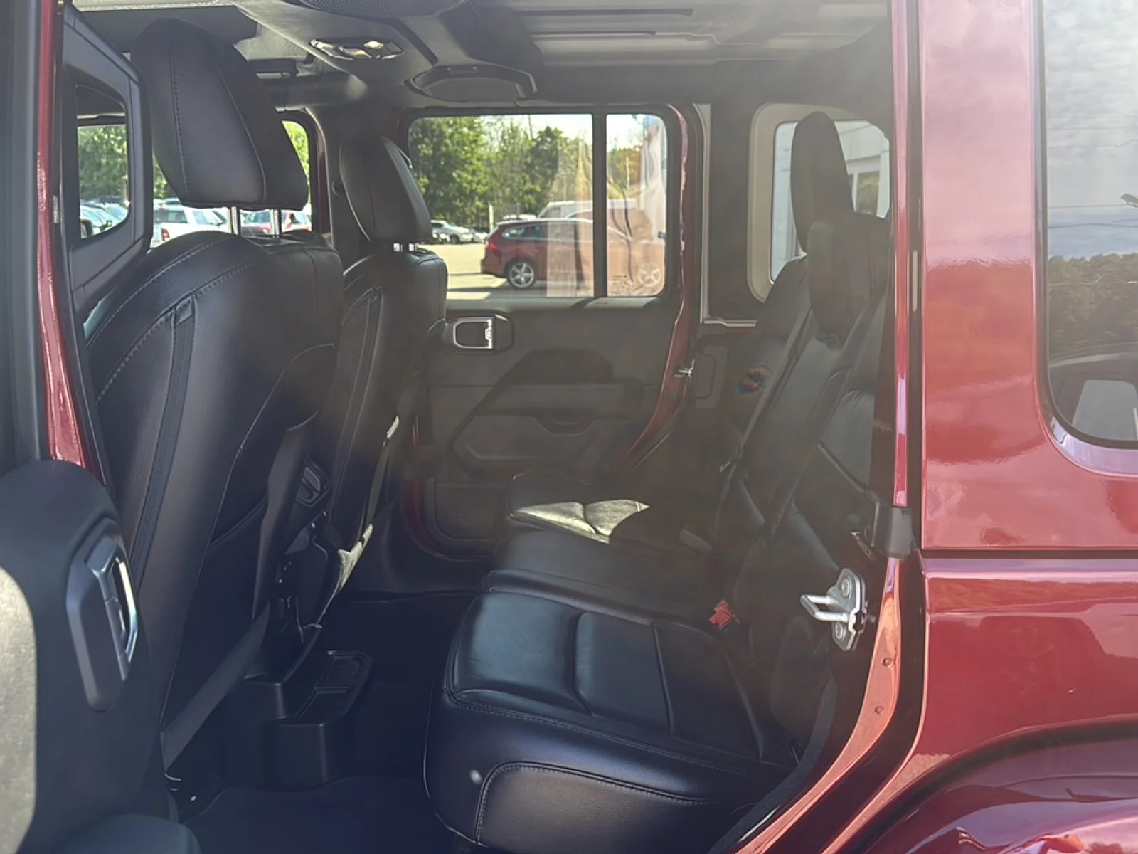 Used 2021 Snazzberry Pearlcoat Jeep Sahara Altitude 4x4 image 26