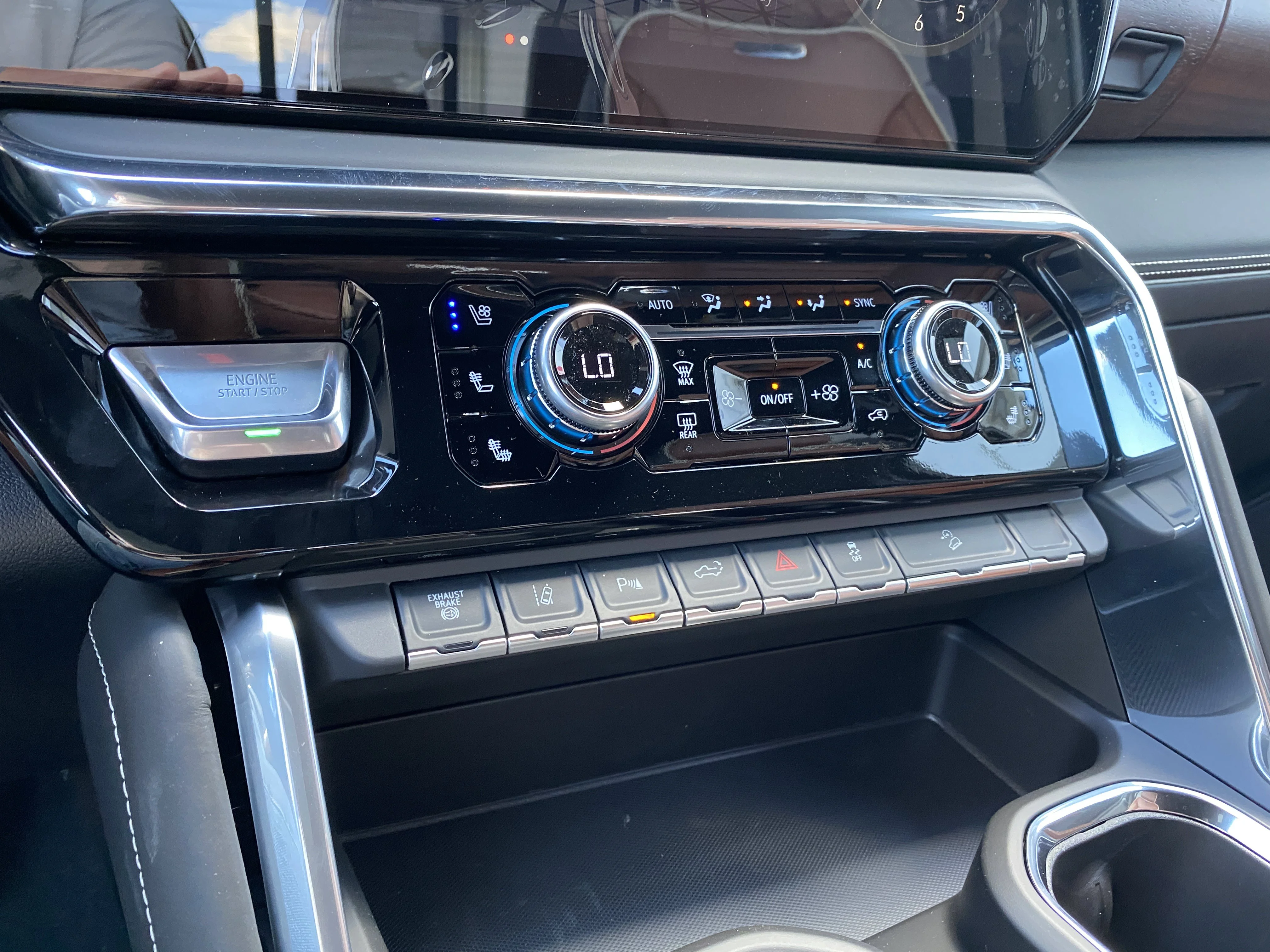New 2026 ONYX BLACK GMC Denali Ultimate image 23