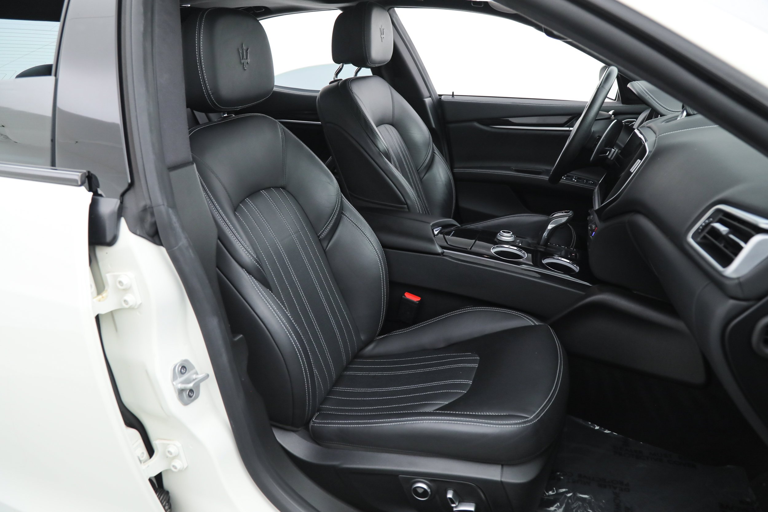 Certified Used 2023 White Maserati Modena image 10