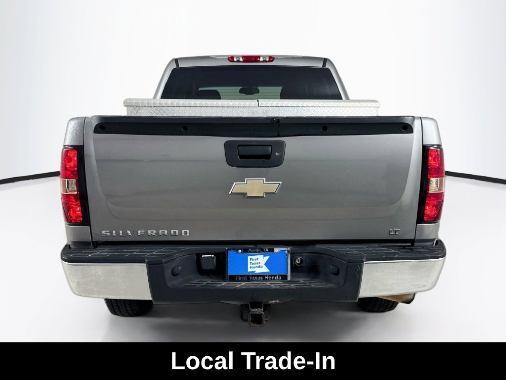 Used 2008 Graystone Metallic Chevrolet LT image 7