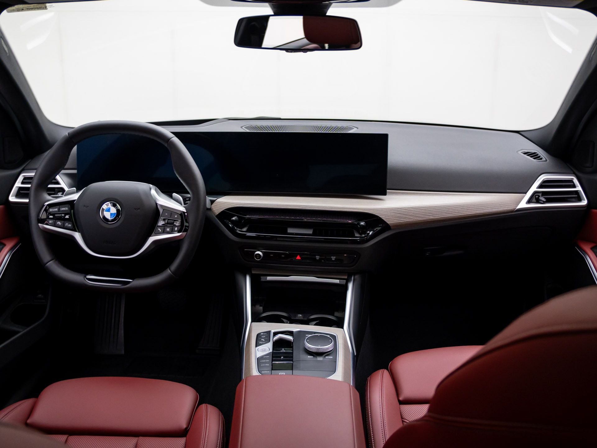 Certified Used 2025 Skyscraper Grey Metallic BMW 330i xDrive image 10