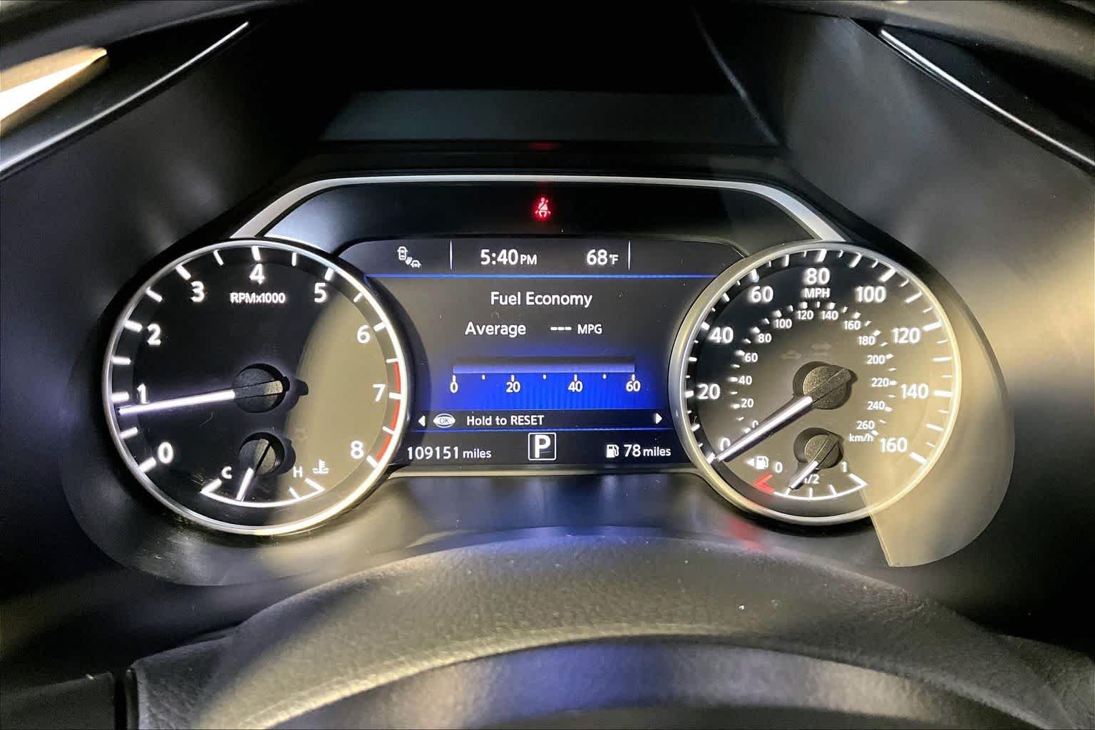 Used 2017 Arctic Blue Metallic Nissan SL image 26