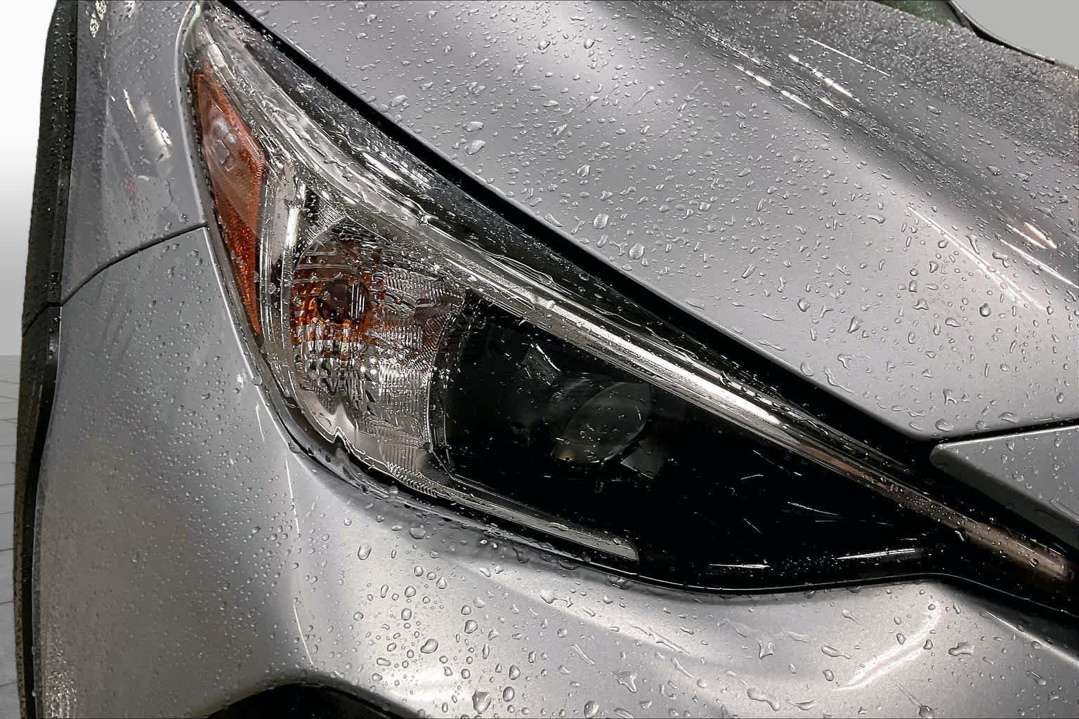 Used 2025 Ice Silver Metallic Subaru Premium image 28