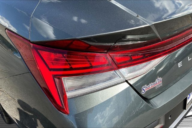 2024 Hyundai Elantra Limited - Photo 24