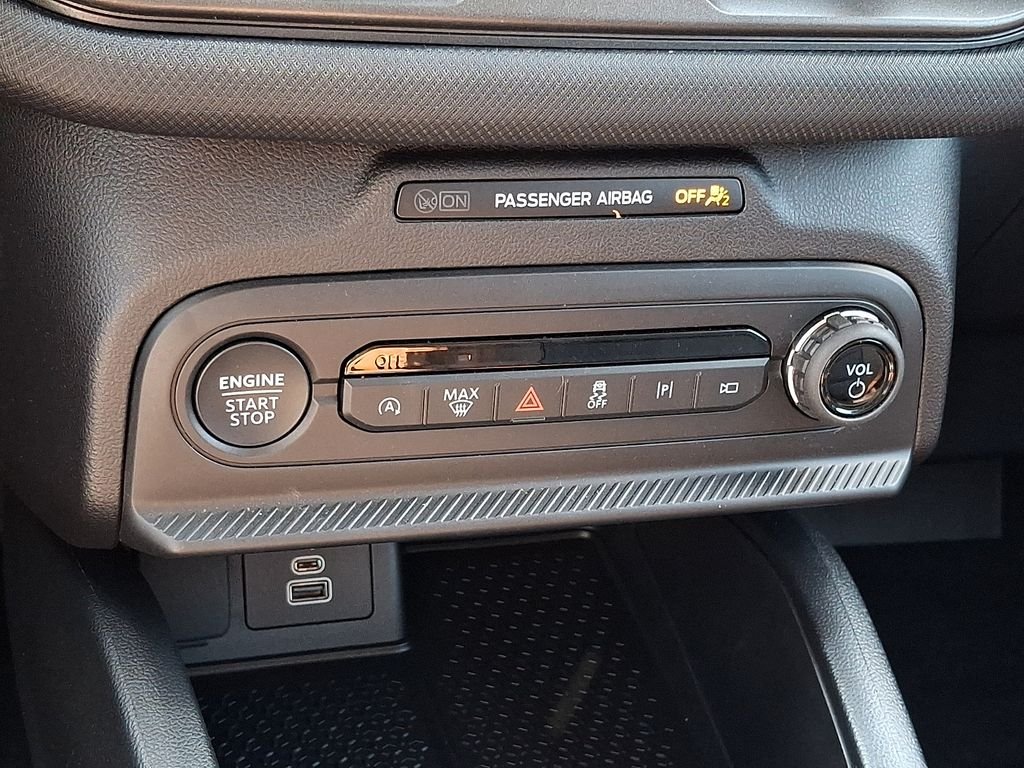 New 2026 Velocity Blue Metallic Ford Outer Banks® image 15