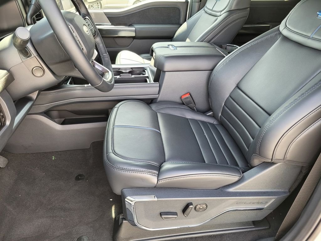 New 2026 Star White Metallic Tri-Coat Ford F-250® Platinum® image 8