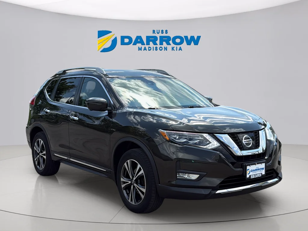 Used 2017 Midnight Jade Nissan SL image 7