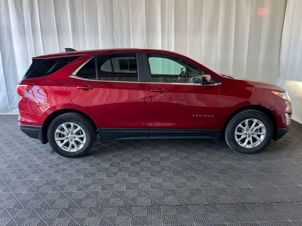 Used 2021 Chevrolet Equinox LT with VIN 2GNAXUEV1M6159481 for sale in Grand Island, NY