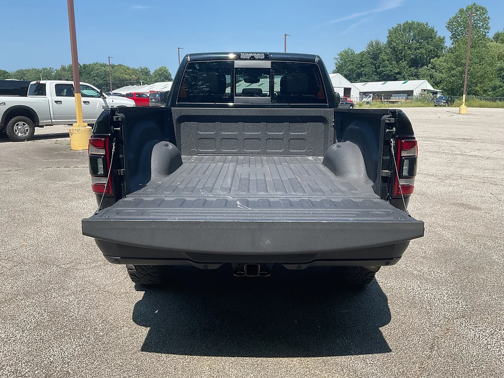 Certified Used 2020 Diamond Black Crystal Pearl Coat Ram Power Wagon image 15