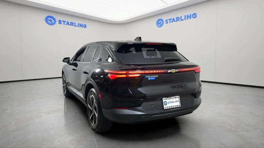 Used 2025 Black Chevrolet LT image 7