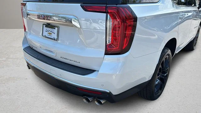 Used 2023 White GMC Denali image 42