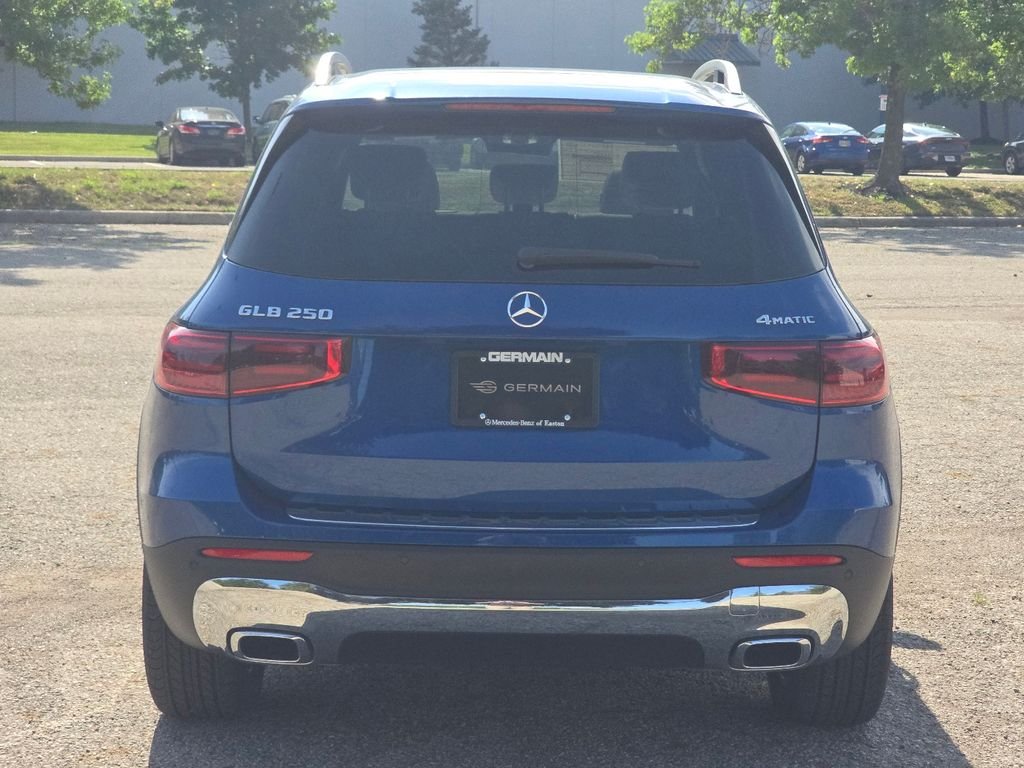 New 2026 Starling Blue Metallic Mercedes-Benz GLB 250 image 15