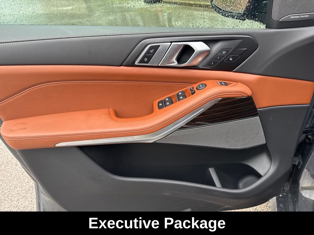 Used 2026 Gray BMW xDrive40i image 14