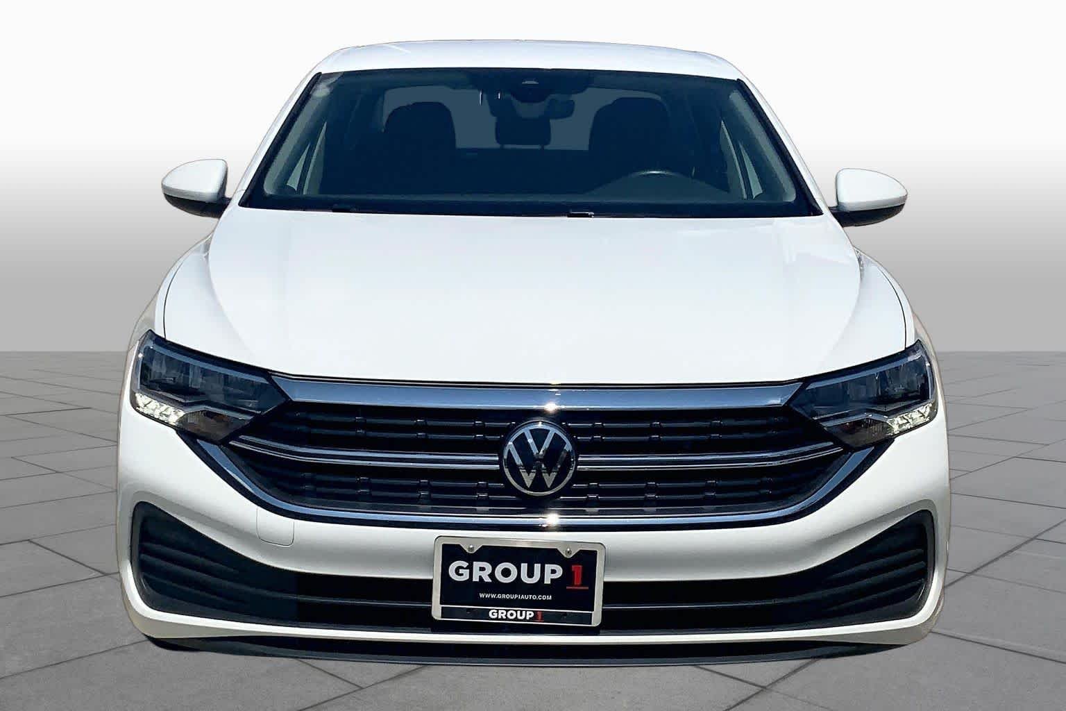 Used 2024 Pure White Volkswagen S image 4