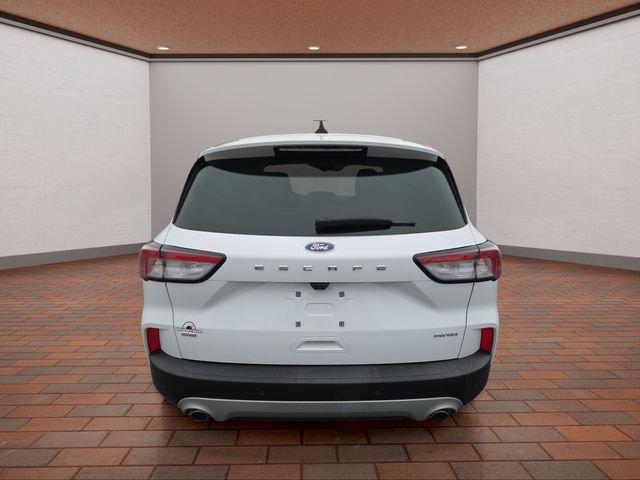 Used 2021 Oxford White Ford SE image 25