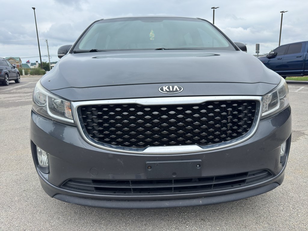 Used 2015 Platinum Graphite Kia LX image 2